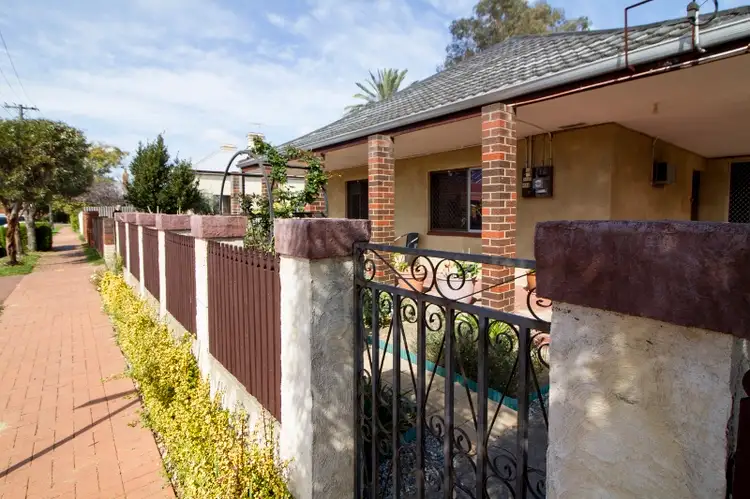 3 Wellman St, Guildford WA 6055