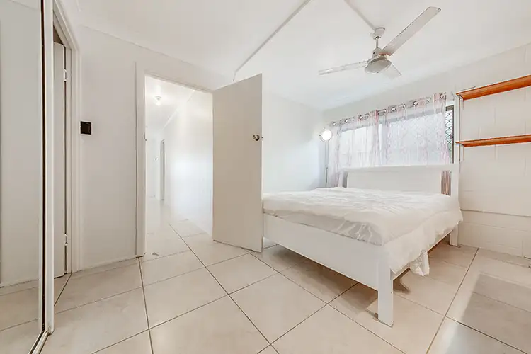 Seventh view of Homely house listing, 20 Ocean Parade, Cooee Bay QLD 4703