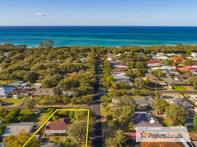 Second view of Homely house listing, 12 Rose Street, Broadwater WA 6280