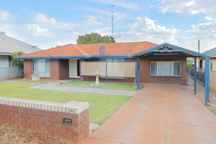 14 Hopetoun Ave, Northam WA 6401