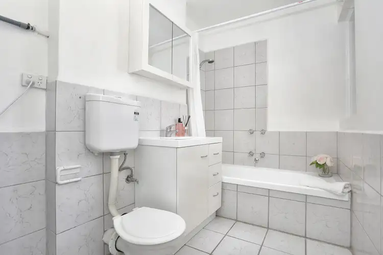 Seventh view of Homely apartment listing, 3/8 MITFORD STREET, St Kilda VIC 3182