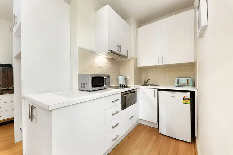 Fourth view of Homely studio listing, 10/42 WATERLOO CRESCENT, St Kilda VIC 3182