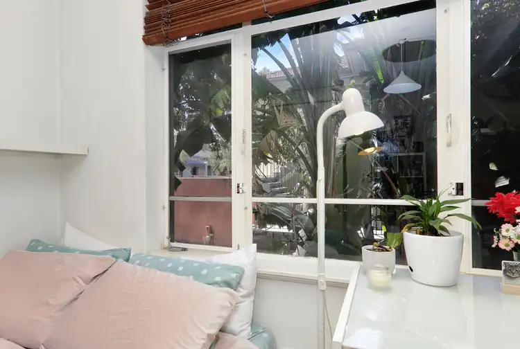 Fifth view of Homely studio listing, 10/42 WATERLOO CRESCENT, St Kilda VIC 3182