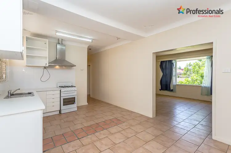 15A Bray Street, Kelmscott WA 6111