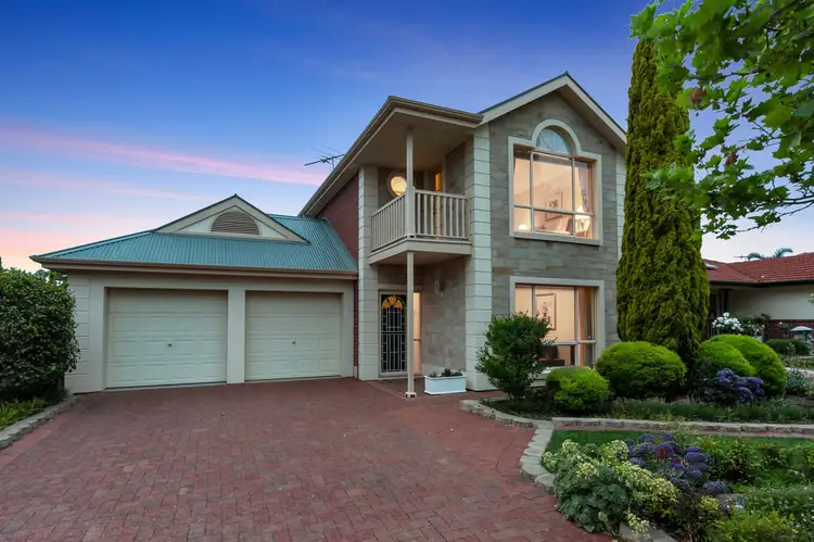 17 Grand Boulevard, Seaford Rise SA 5169