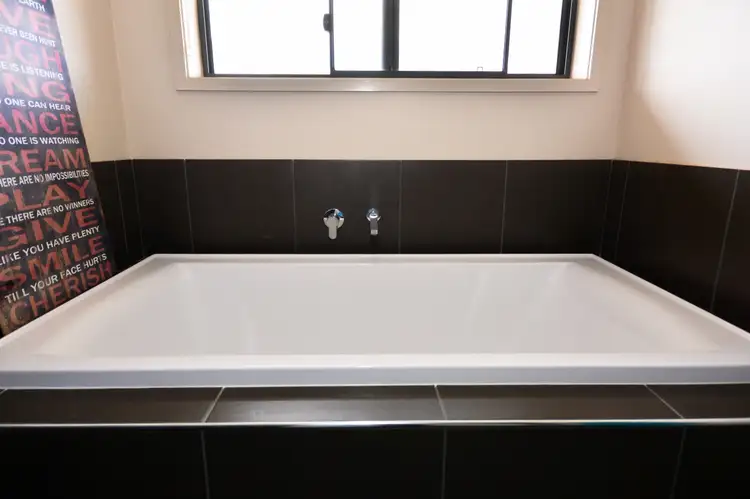 Seventh view of Homely house listing, 20 Lake Paddock Drive, Leeton NSW 2705