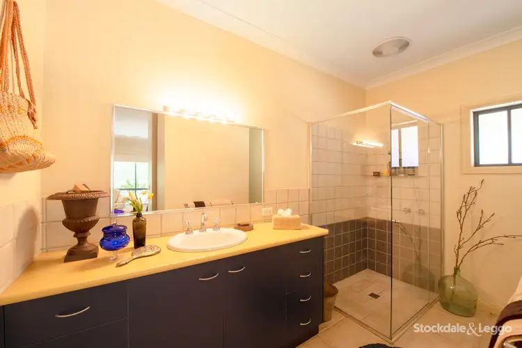 Fifth view of Homely house listing, 17 Megan Court, Wangaratta VIC 3677