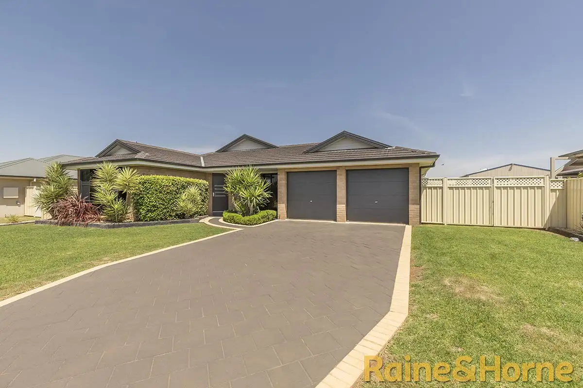 Main view of Homely house listing, 12 Durum Circuit, Dubbo NSW 2830