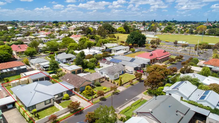 Second view of Homely house listing, 8 Ellis Street, Mount Gambier SA 5290