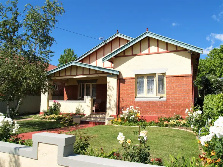 190 Rocket Street, Bathurst NSW 2795