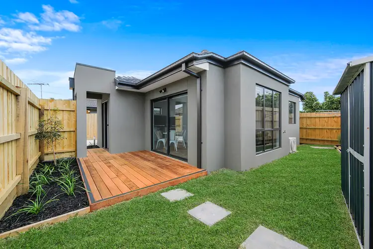 2/25 Portland Parade, Seaford VIC 3198