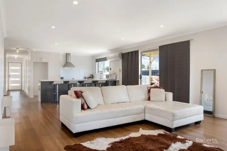 8 Rose Street, Bicheno TAS 7215