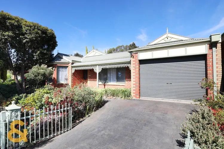 4 Merrigan Court, Roxburgh Park VIC 3064