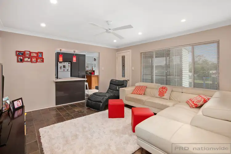 Second view of Homely house listing, 10 Petrie Close, Thornton NSW 2322