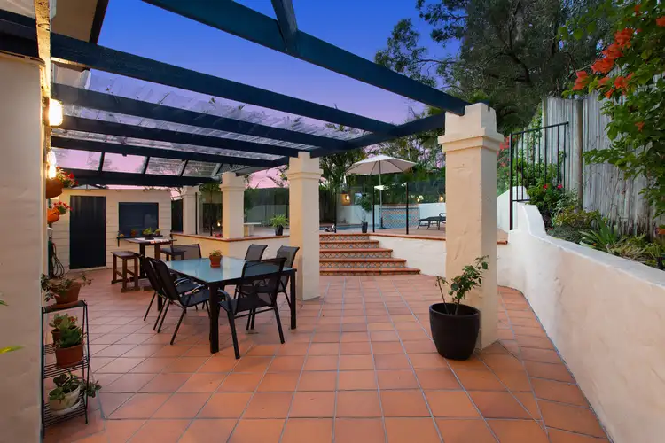 12 Ravenna street, Springwood QLD 4127