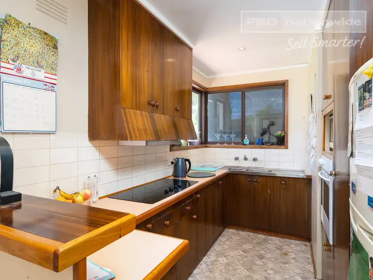 Fifth view of Homely house listing, 3 Falcon Place, Kooringal NSW 2650