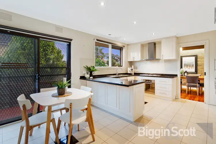 8 Timmins Court, Wheelers Hill VIC 3150