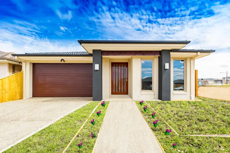 8 Bringa Drive, Mickleham VIC 3064