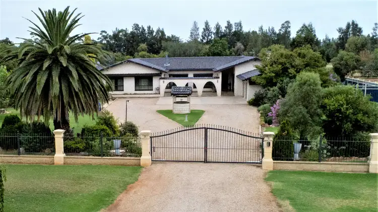 1046 Burley Griffin Way, Bilbul NSW 2680