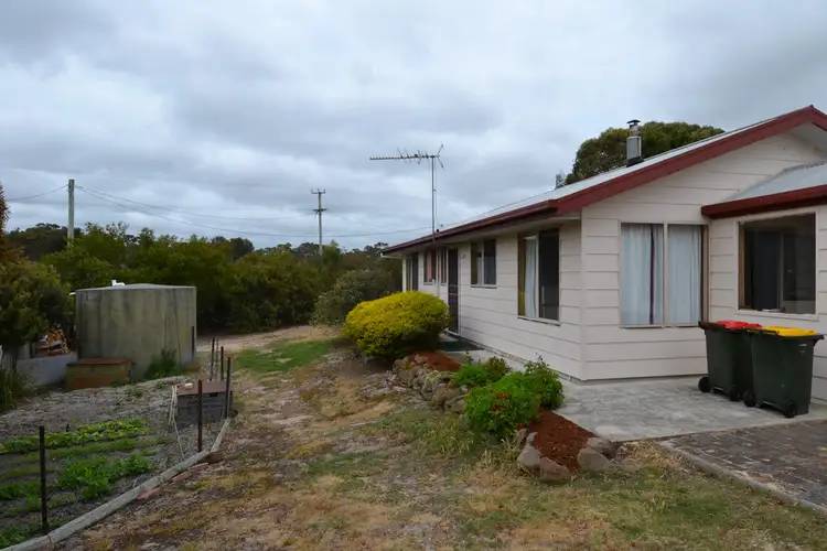 15 Howard Street, Bellingham TAS 7254
