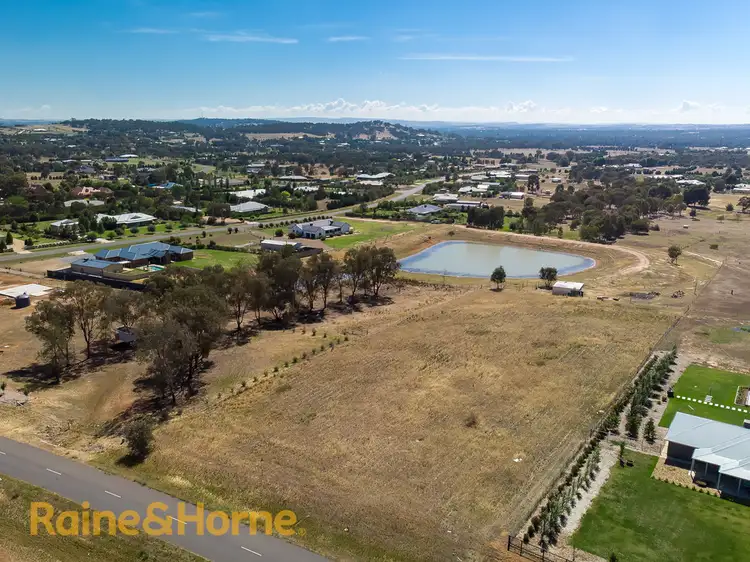 14 Currawang Drive, Springvale NSW 2650