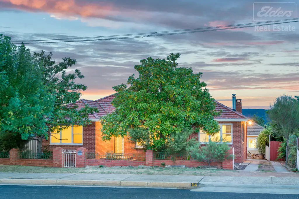 Main view of Homely house listing, 14 Kinkora Place, Crestwood NSW 2620