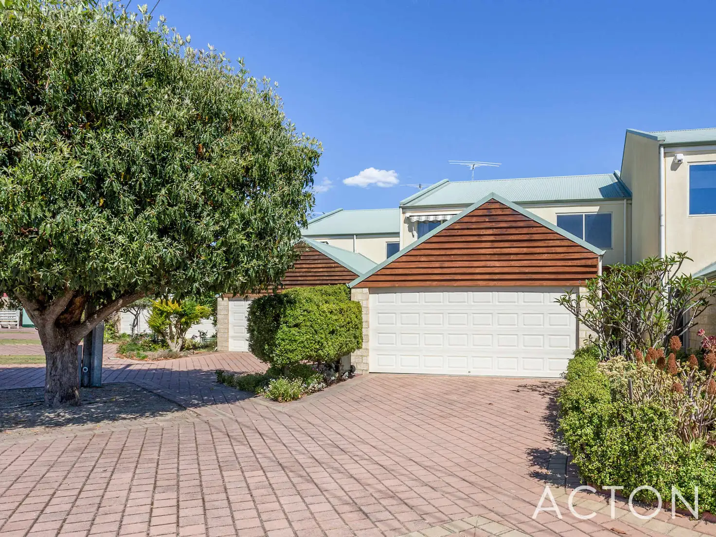 Main view of Homely townhouse listing, 4/5-7 Neville Street, Bayswater WA 6053
