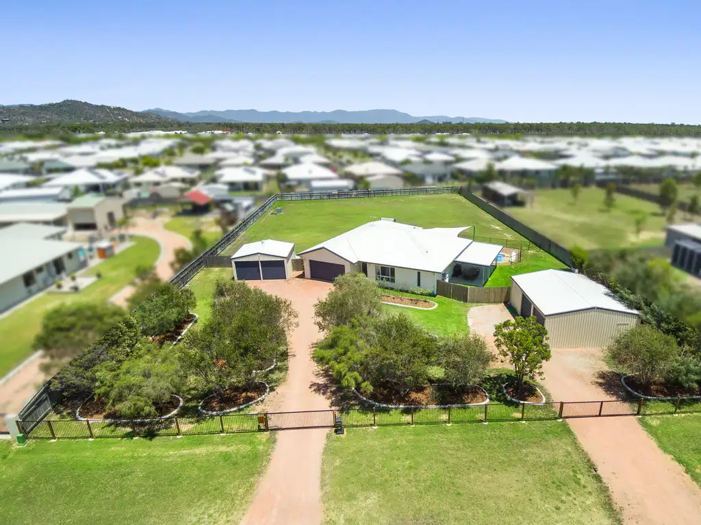 Main view of Homely house listing, 5 Mowbray Court, Mount Low QLD 4818
