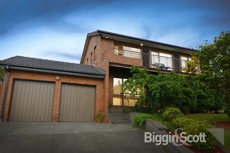 1 Garnett Road, Wheelers Hill VIC 3150