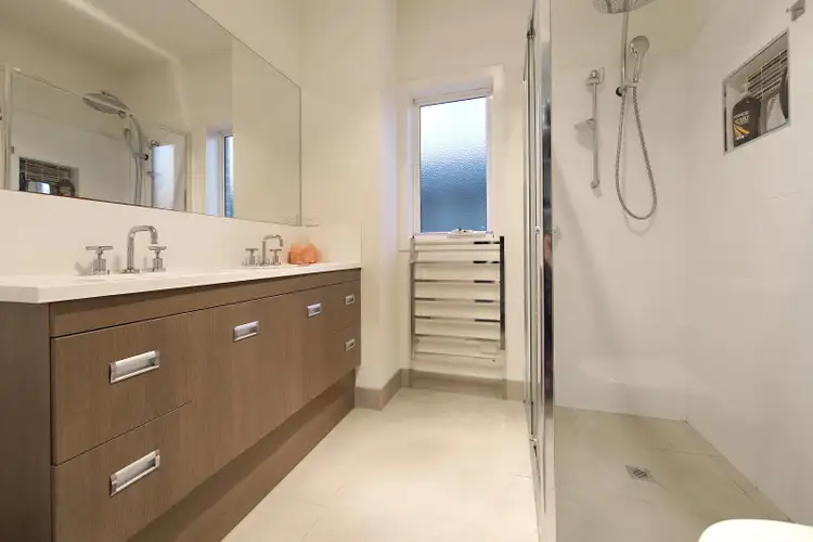 Fifth view of Homely townhouse listing, 10 Nott Avenue, Frankston VIC 3199