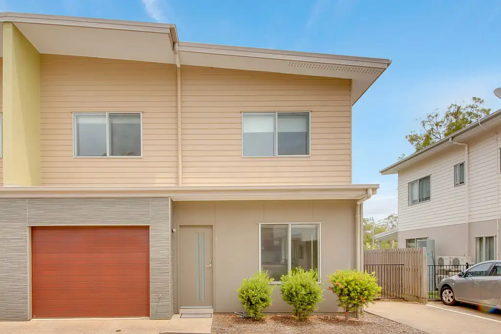 Main view of Homely townhouse listing, Unit 2/1 Collins Lane, Kin Kora QLD 4680