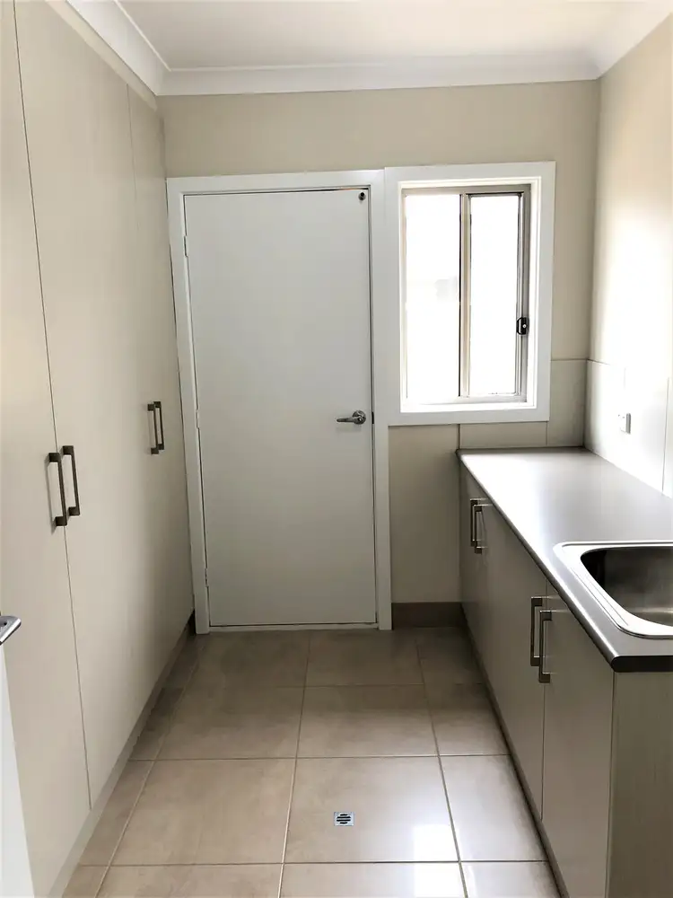 Sixth view of Homely house listing, 8 Brooks Street, Griffith NSW 2680