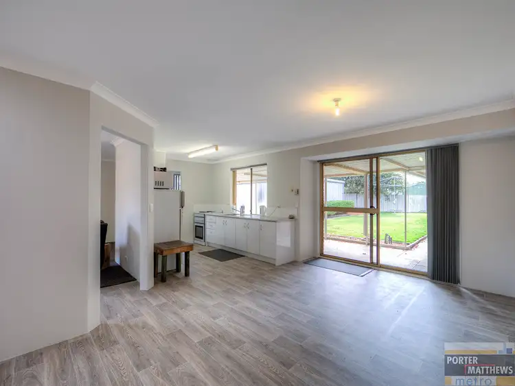 Fifth view of Homely house listing, 2 Breeze Court, Gosnells WA 6110