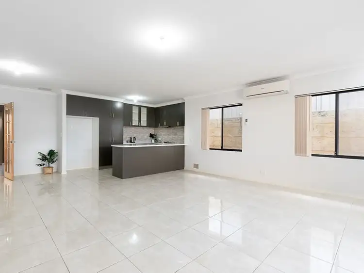 Fourth view of Homely unit listing, 2/11 Bolton Way, Darch WA 6065