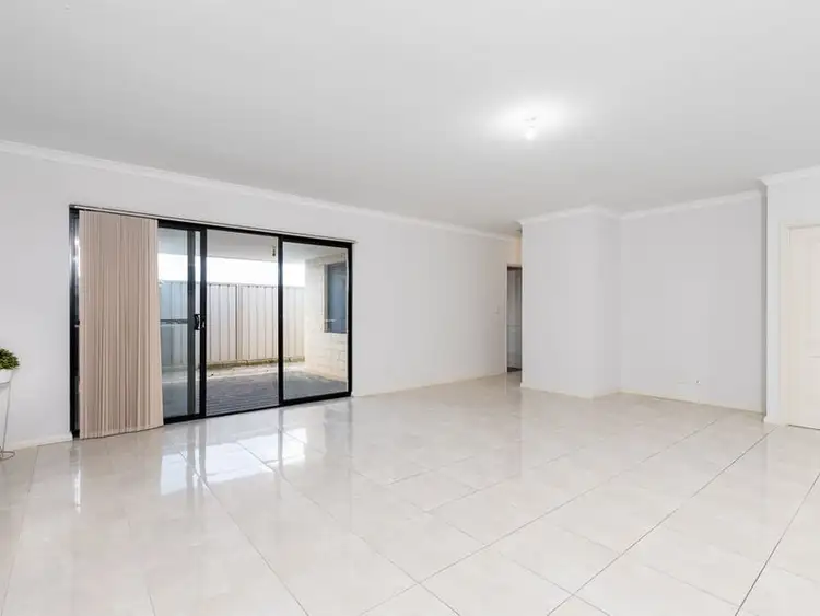 Fifth view of Homely unit listing, 2/11 Bolton Way, Darch WA 6065