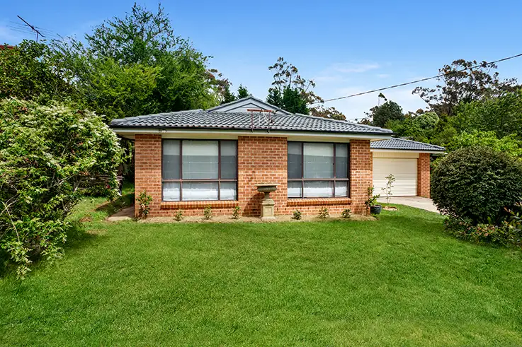18 Hill Street, Wentworth Falls NSW 2782