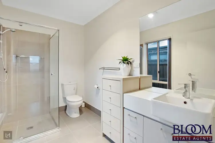 Fifth view of Homely house listing, 8 Barmera Way, Truganina VIC 3029