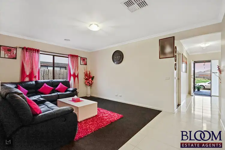 Sixth view of Homely house listing, 8 Barmera Way, Truganina VIC 3029
