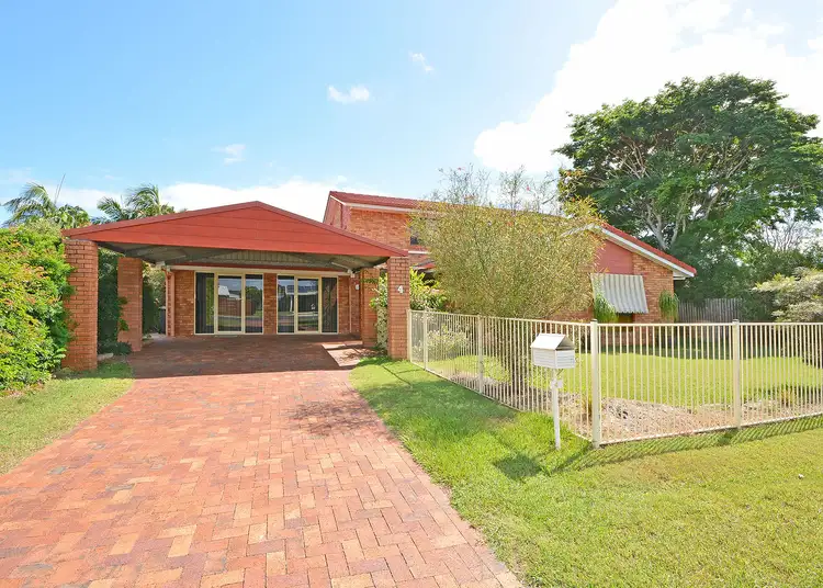 4 Wonga Street, Scarness QLD 4655
