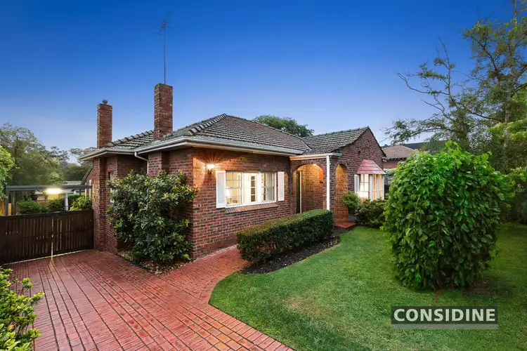 1 Madel Avenue, Strathmore VIC 3041