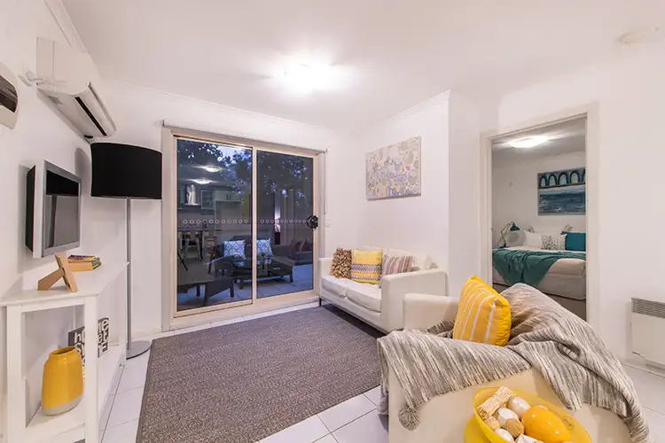 Fifth view of Homely unit listing, 8/9 Reid Street, Frankston VIC 3199
