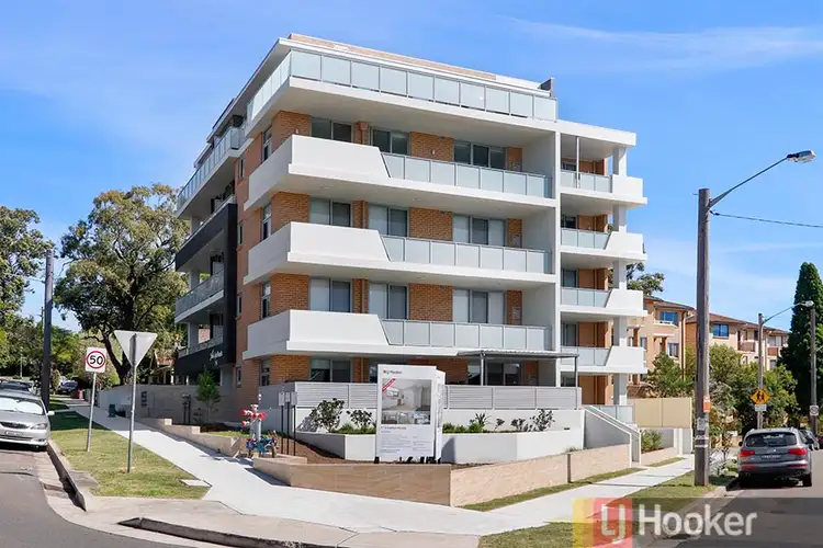 Main view of Homely unit listing, 2/2 Carlton Parade, Carlton NSW 2218