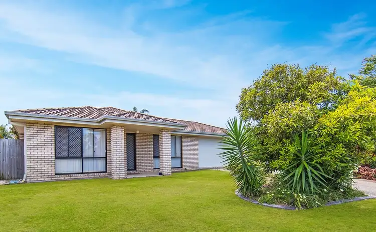 8 Parrey Crt, Rothwell QLD 4022