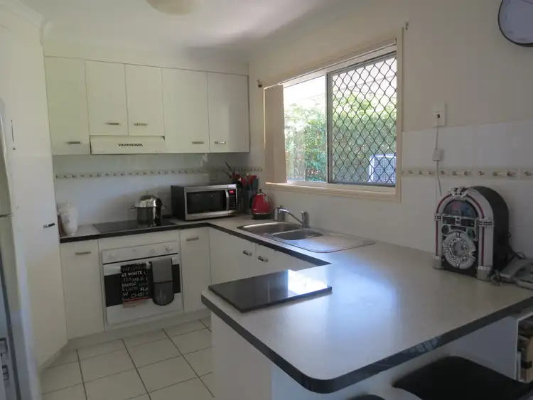 Second view of Homely house listing, 5 Delta Way, Point Vernon QLD 4655