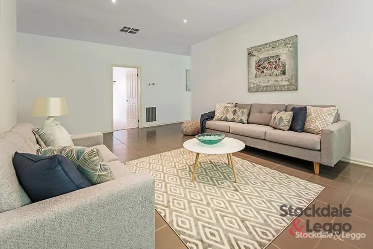 Fifth view of Homely house listing, 7 Meadow Street, Craigieburn VIC 3064