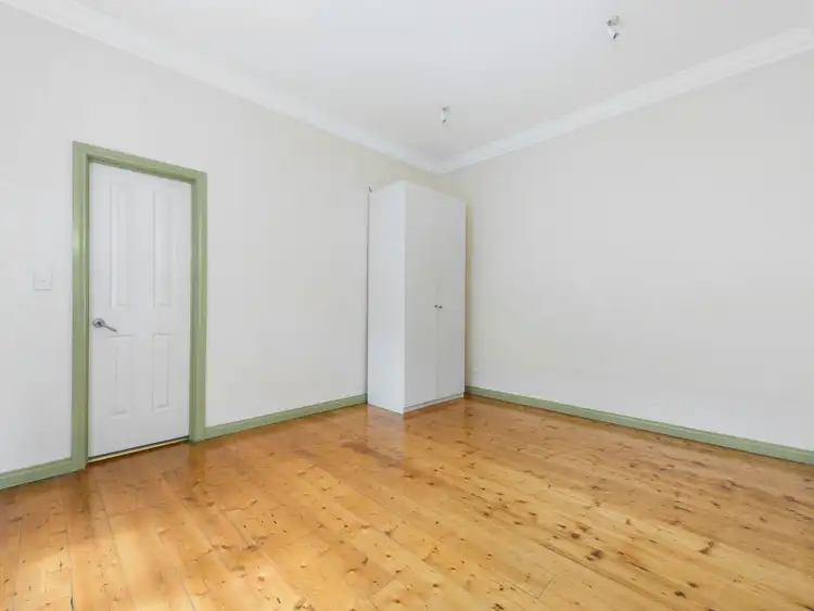 Second view of Homely unit listing, 4/4 Wiseman Street, Hawthorn East VIC 3123