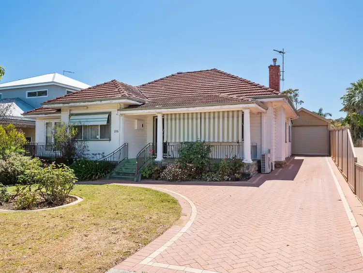 216 Duke Street, Scarborough WA 6019