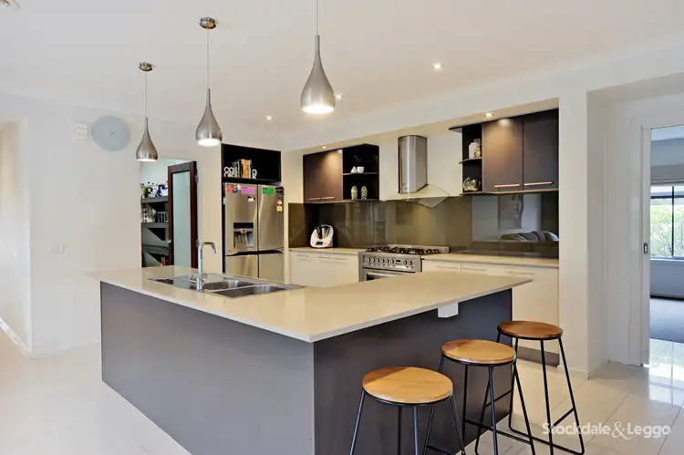 Third view of Homely house listing, 2 Cardinia Court, Kialla VIC 3631