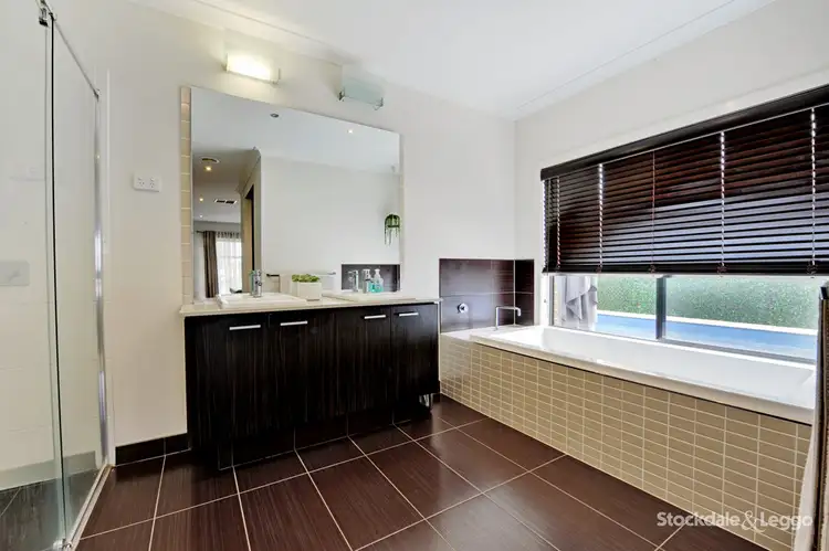 Seventh view of Homely house listing, 2 Cardinia Court, Kialla VIC 3631