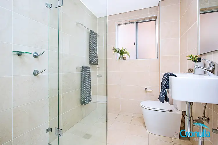 Fifth view of Homely apartment listing, 23/11-13 Wilbar Avenue, Cronulla NSW 2230